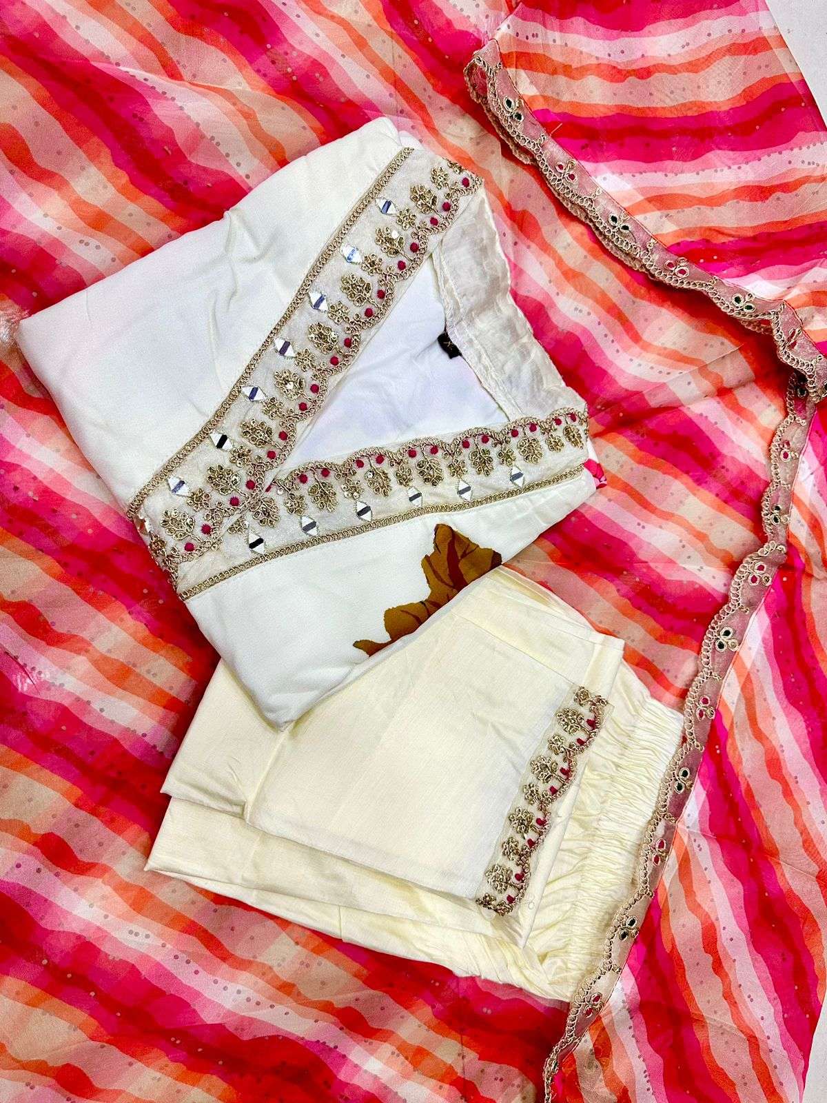 Rose Radiance Kurthi Set