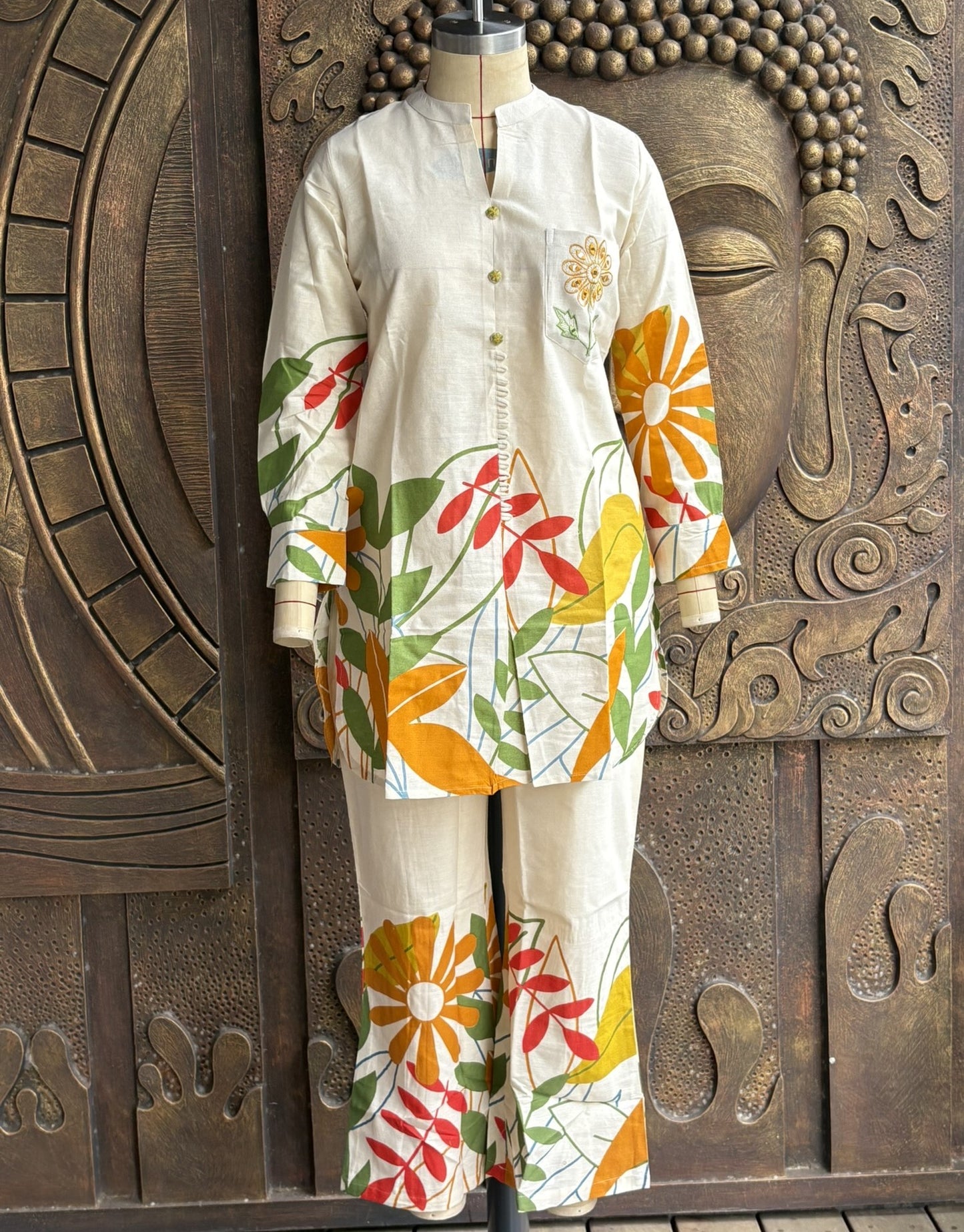 Cream White Botanical Coord set