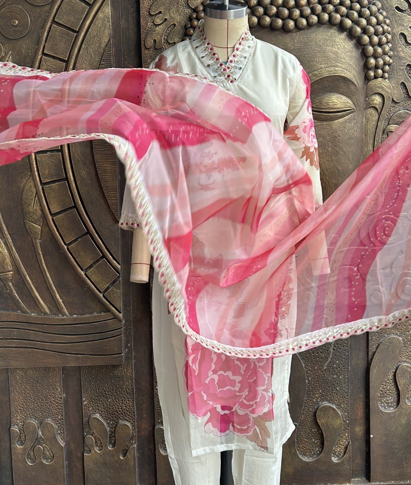Rose Radiance Kurthi Set