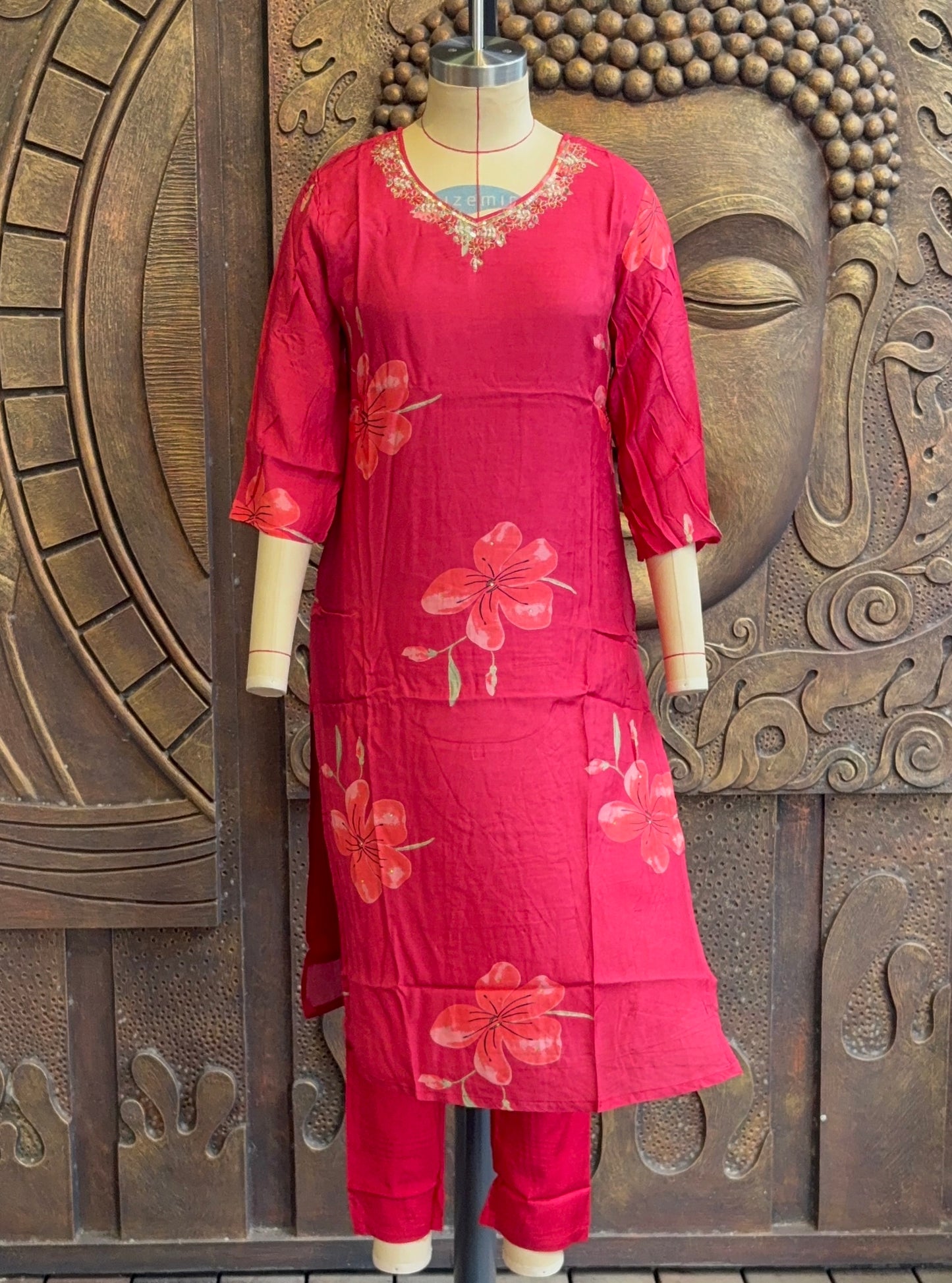 Scarlet Floret Kurti Set