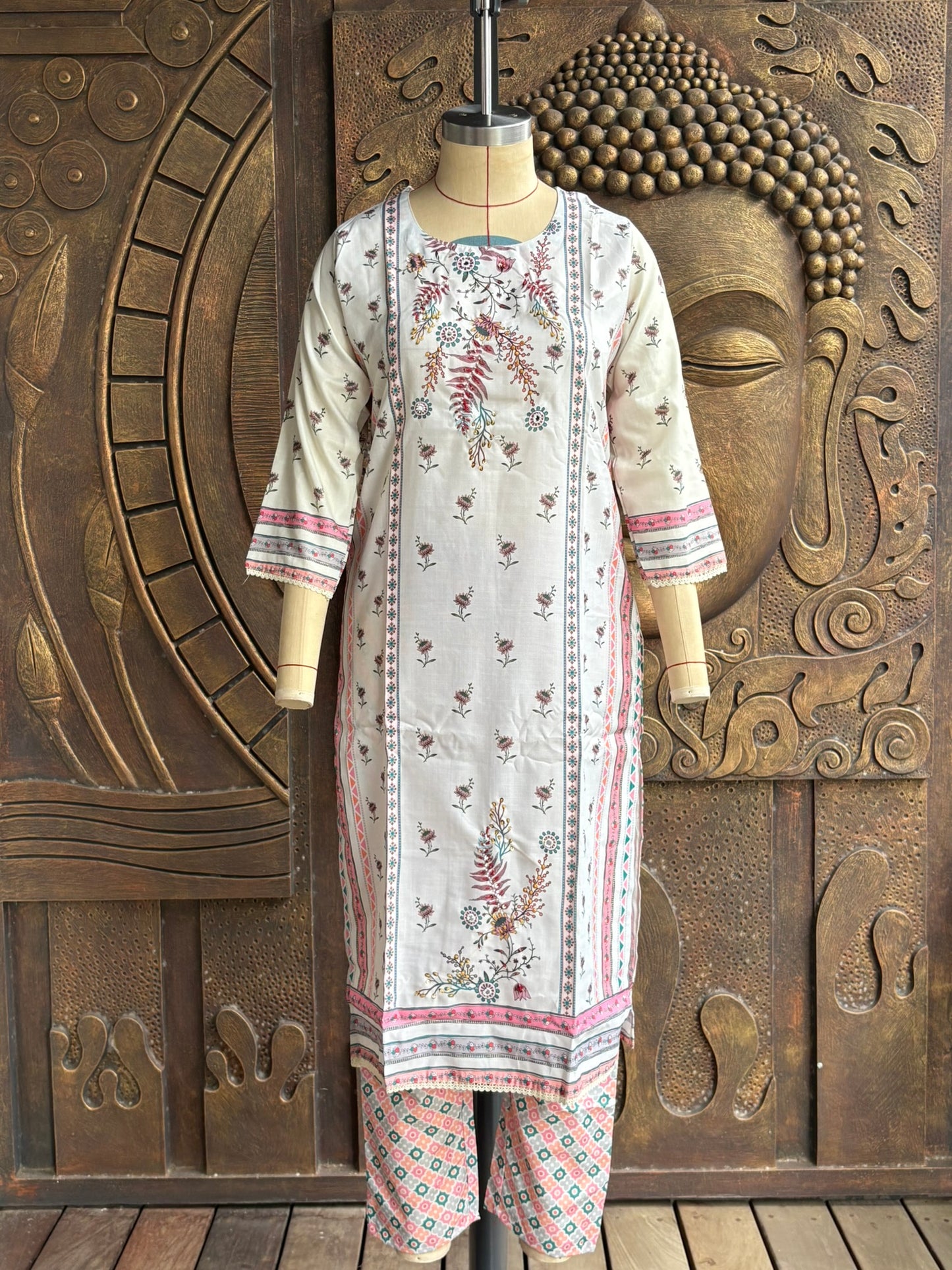 Meadow Mist Kurtha Suit Set