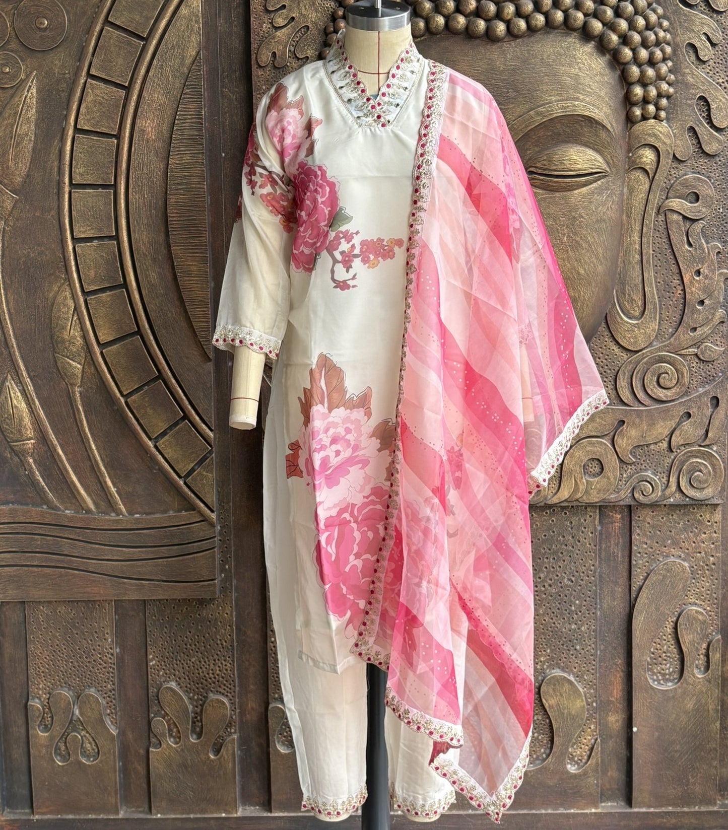 Rose Radiance Kurthi Set