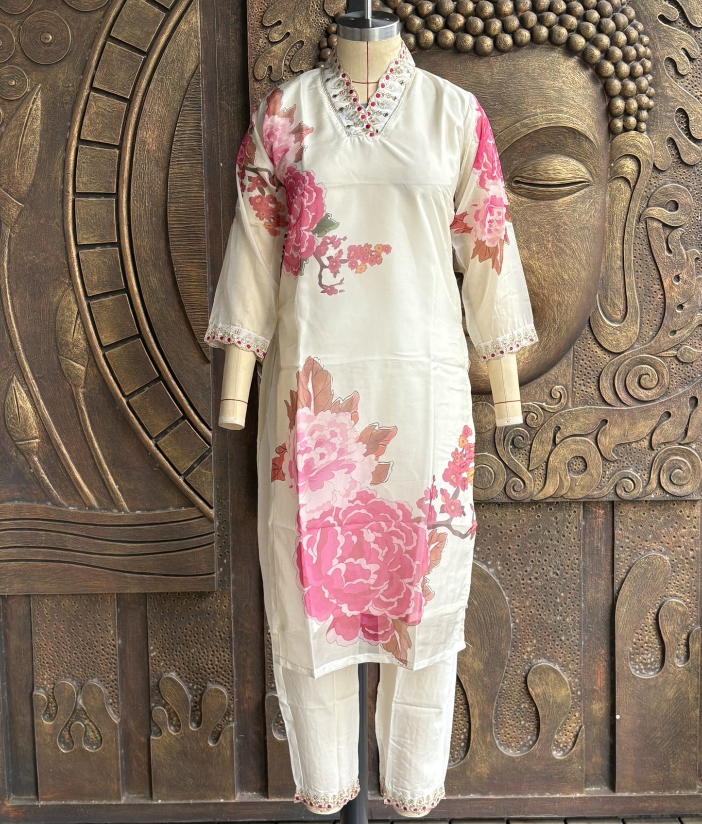 Rose Radiance Kurthi Set