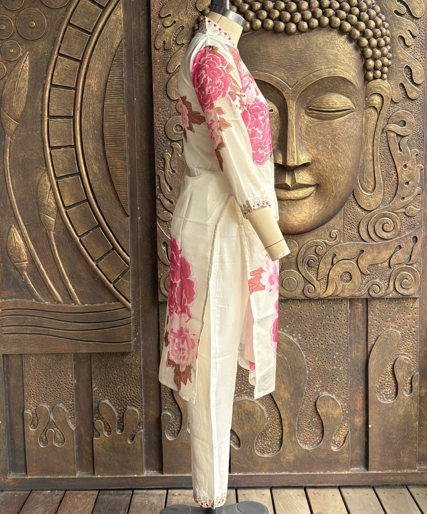 Rose Radiance Kurthi Set