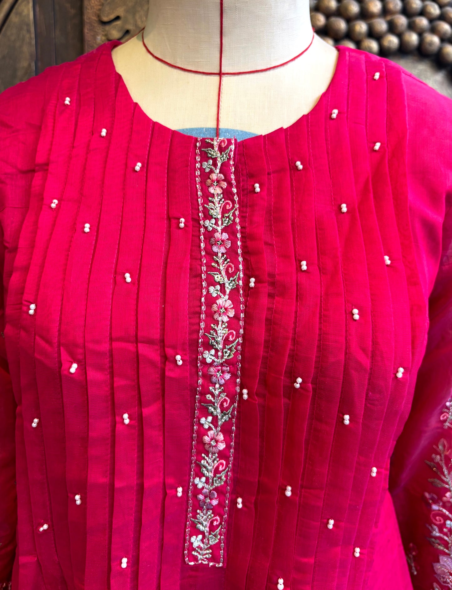 Scarlet Intricate Coord Set