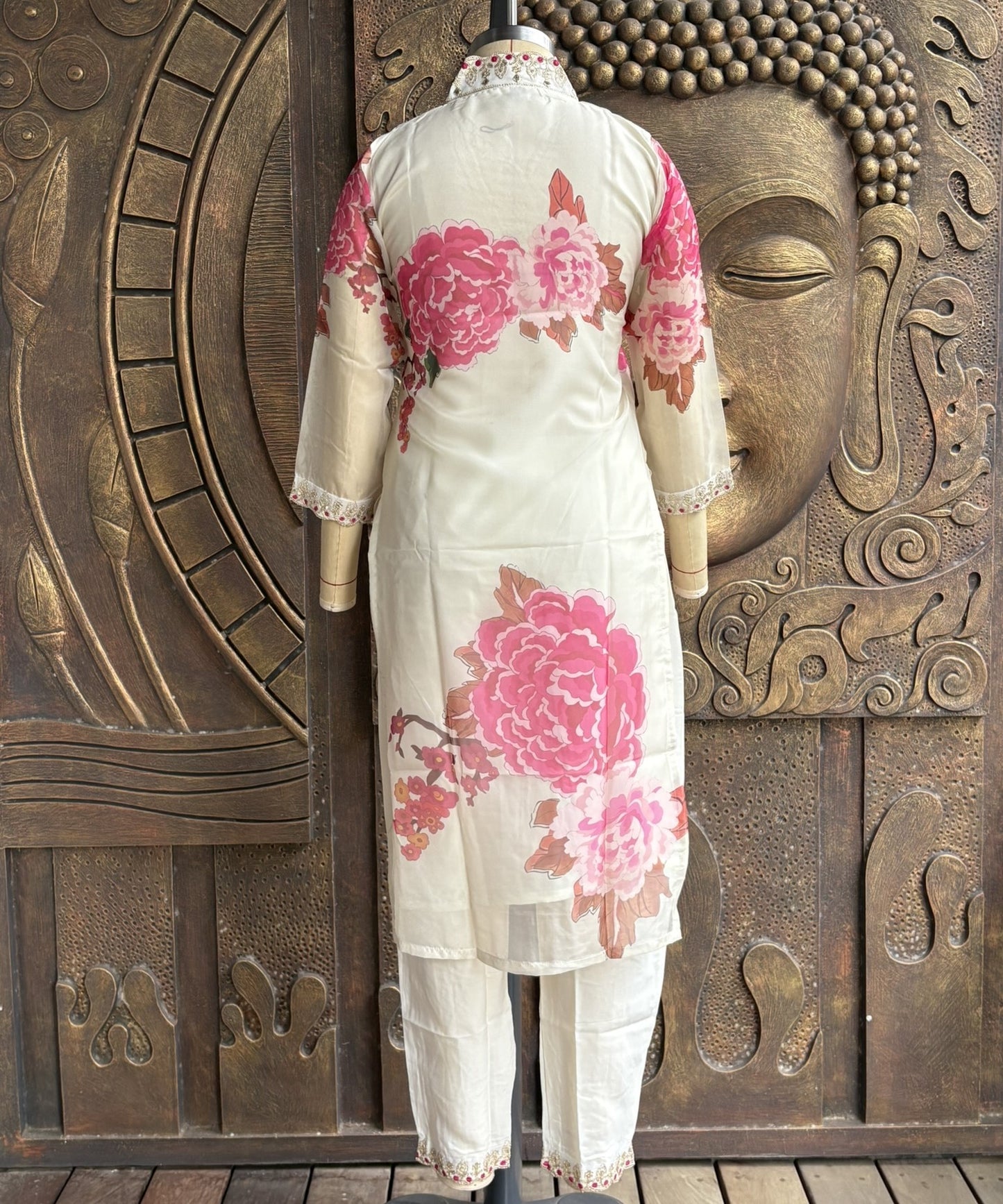 Rose Radiance Kurthi Set