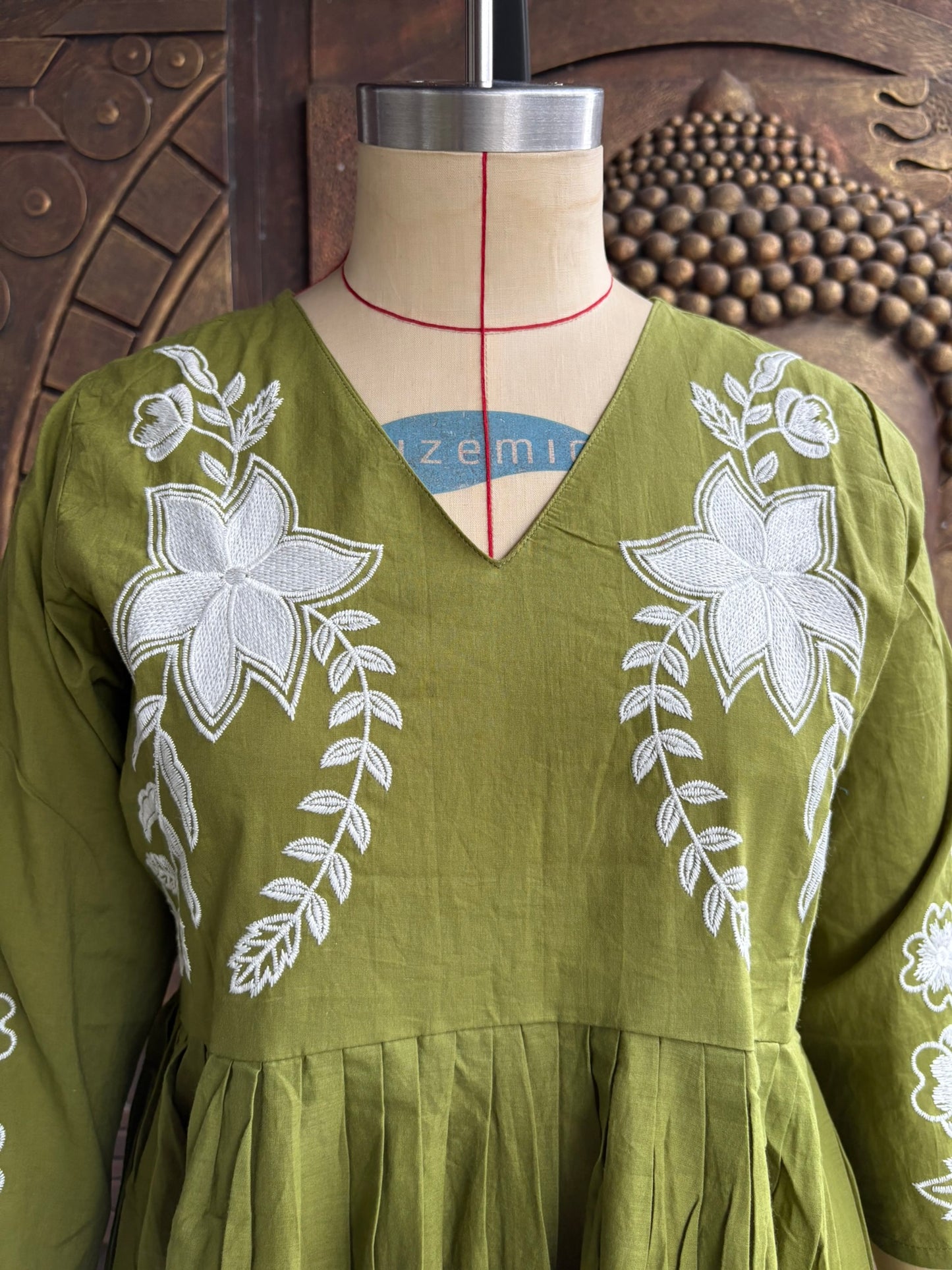 Green Leafy Suit Set