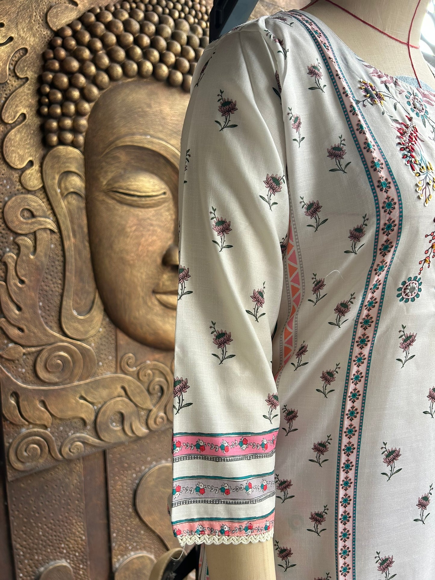 Meadow Mist Kurtha Suit Set