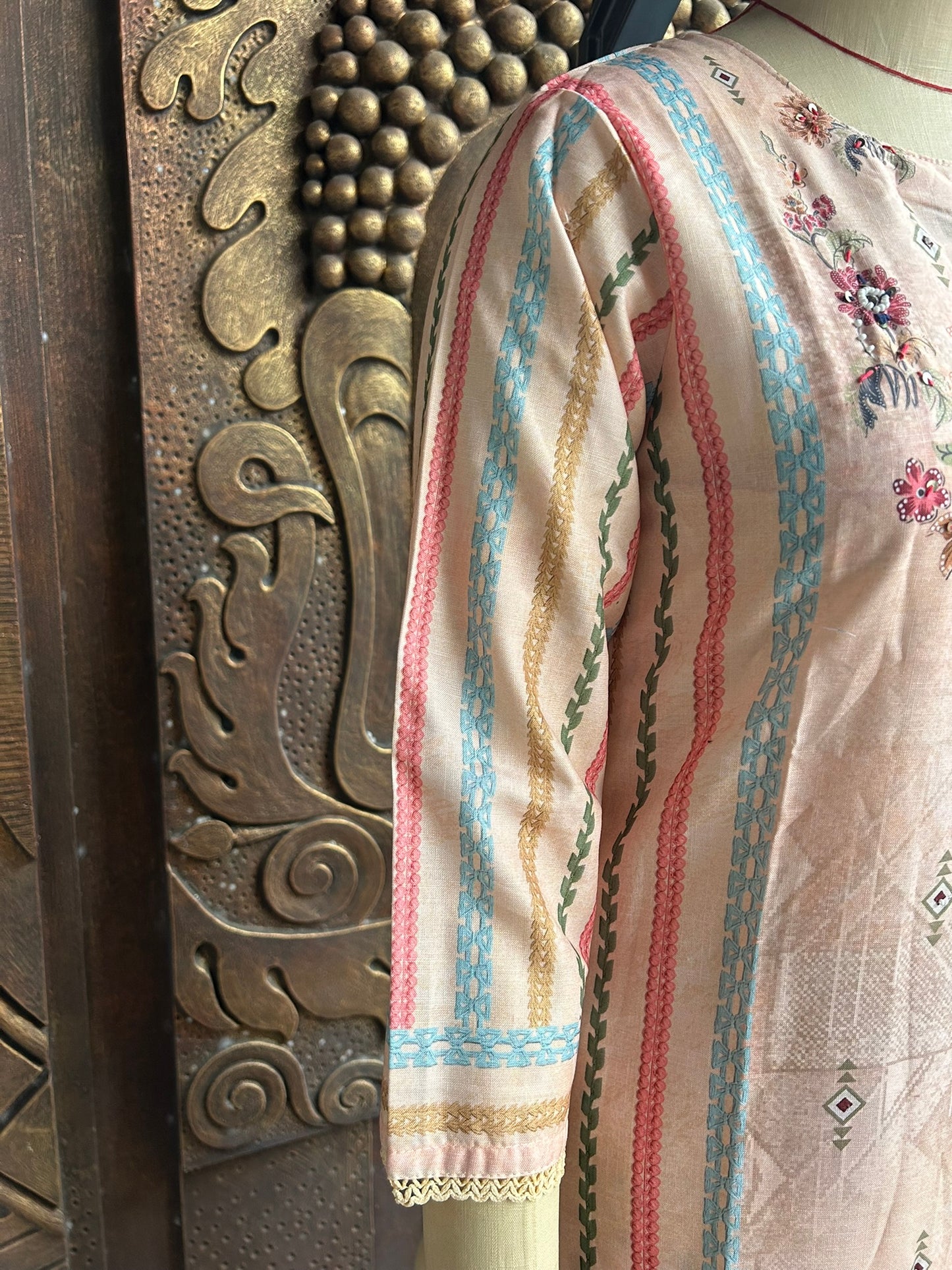 Sand Bloom Kurtha Suit Set