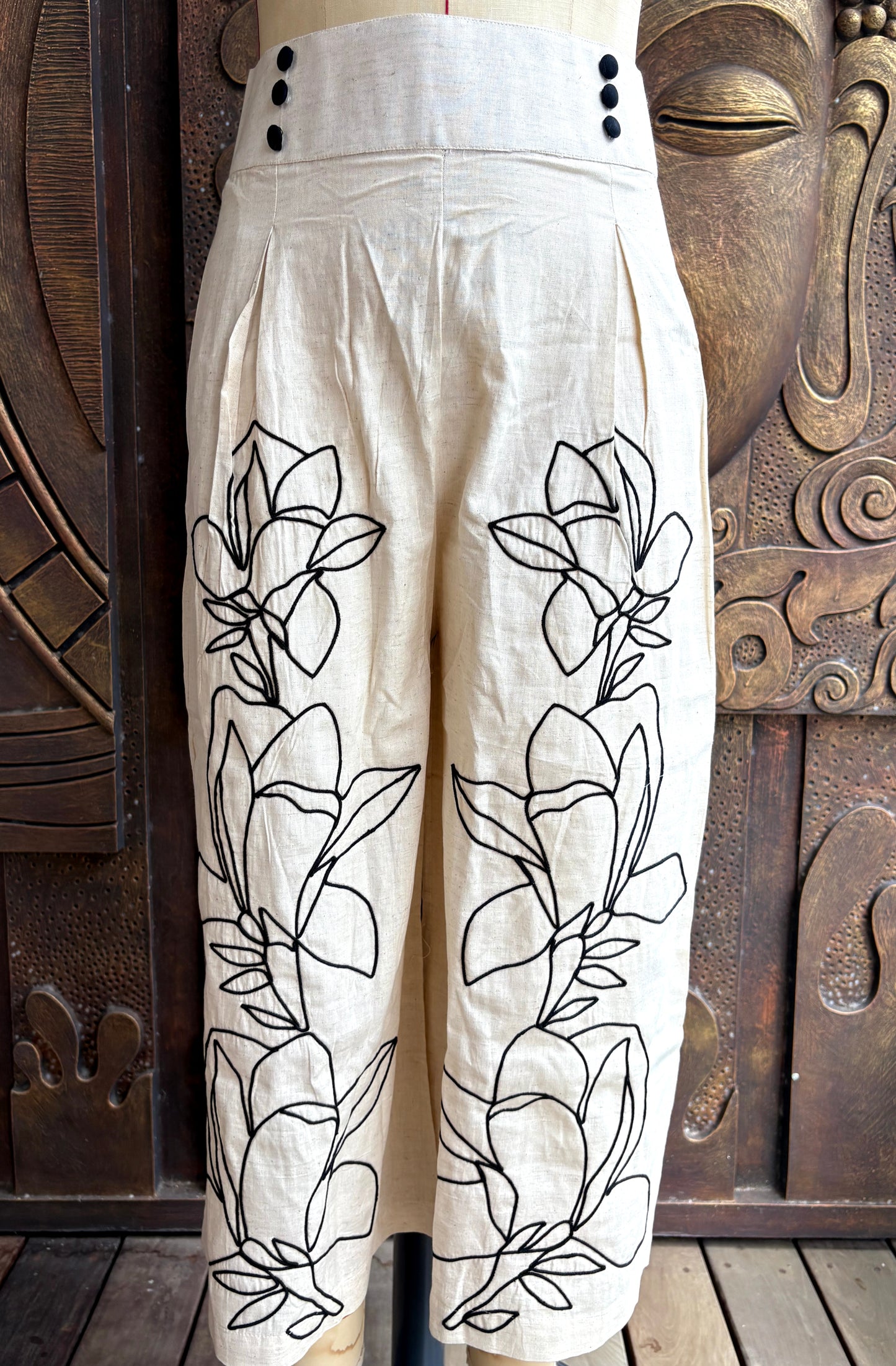 Ivory Lineart Coord Set