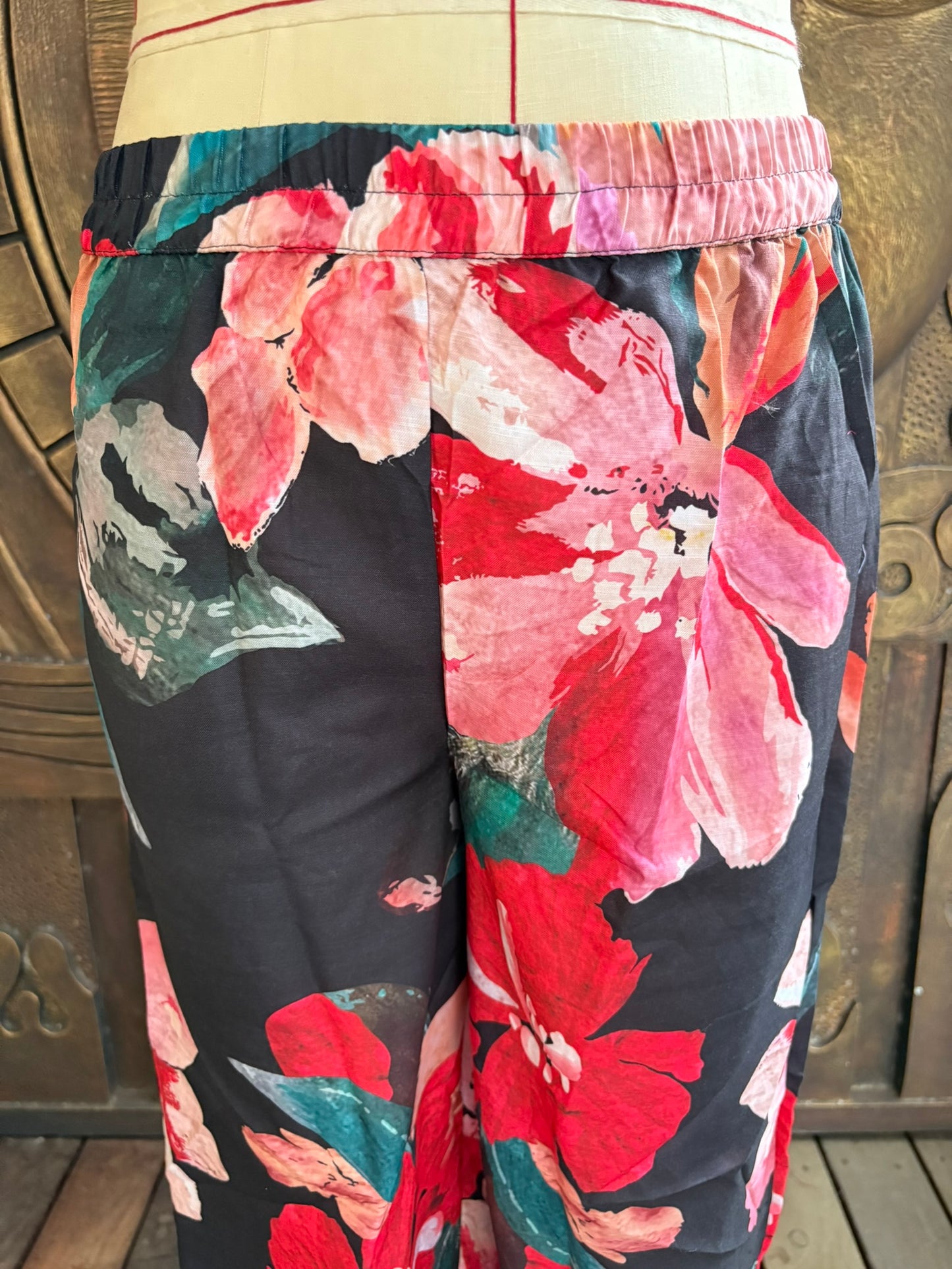 Noir Bloom Dress Suit Set