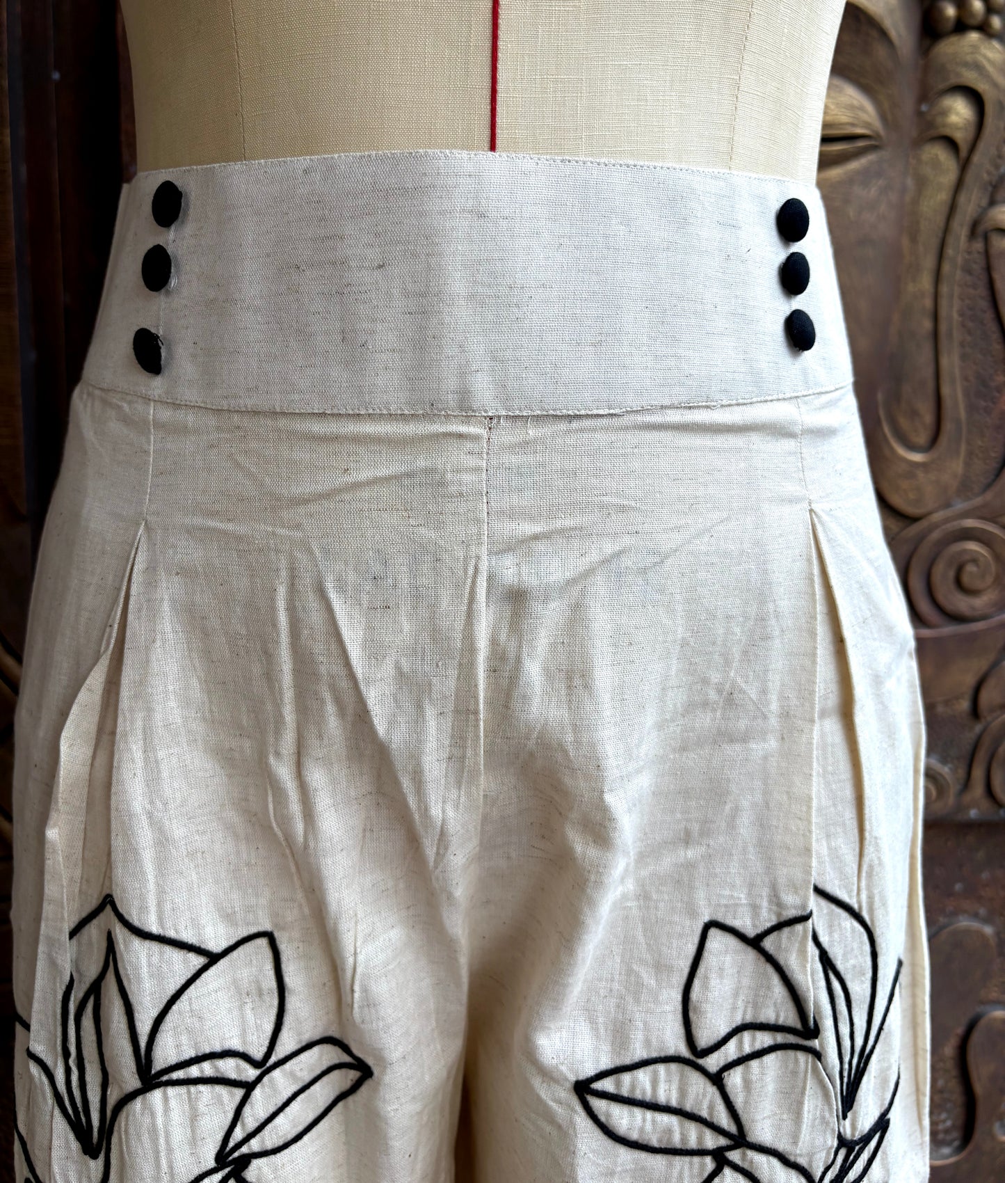 Ivory Lineart Coord Set