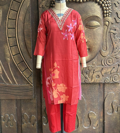 Scarlet Bloom Kurthi Set